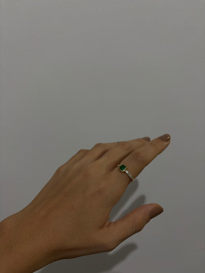 Anel 01 | esmeralda e brilhantes